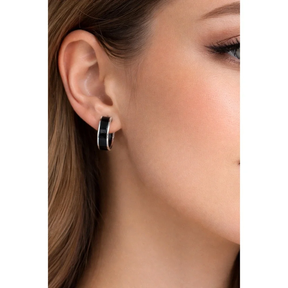 Unbranded Hoop Earrings Women OS Black Silver Excellent Enamel‎ Latch Back Small